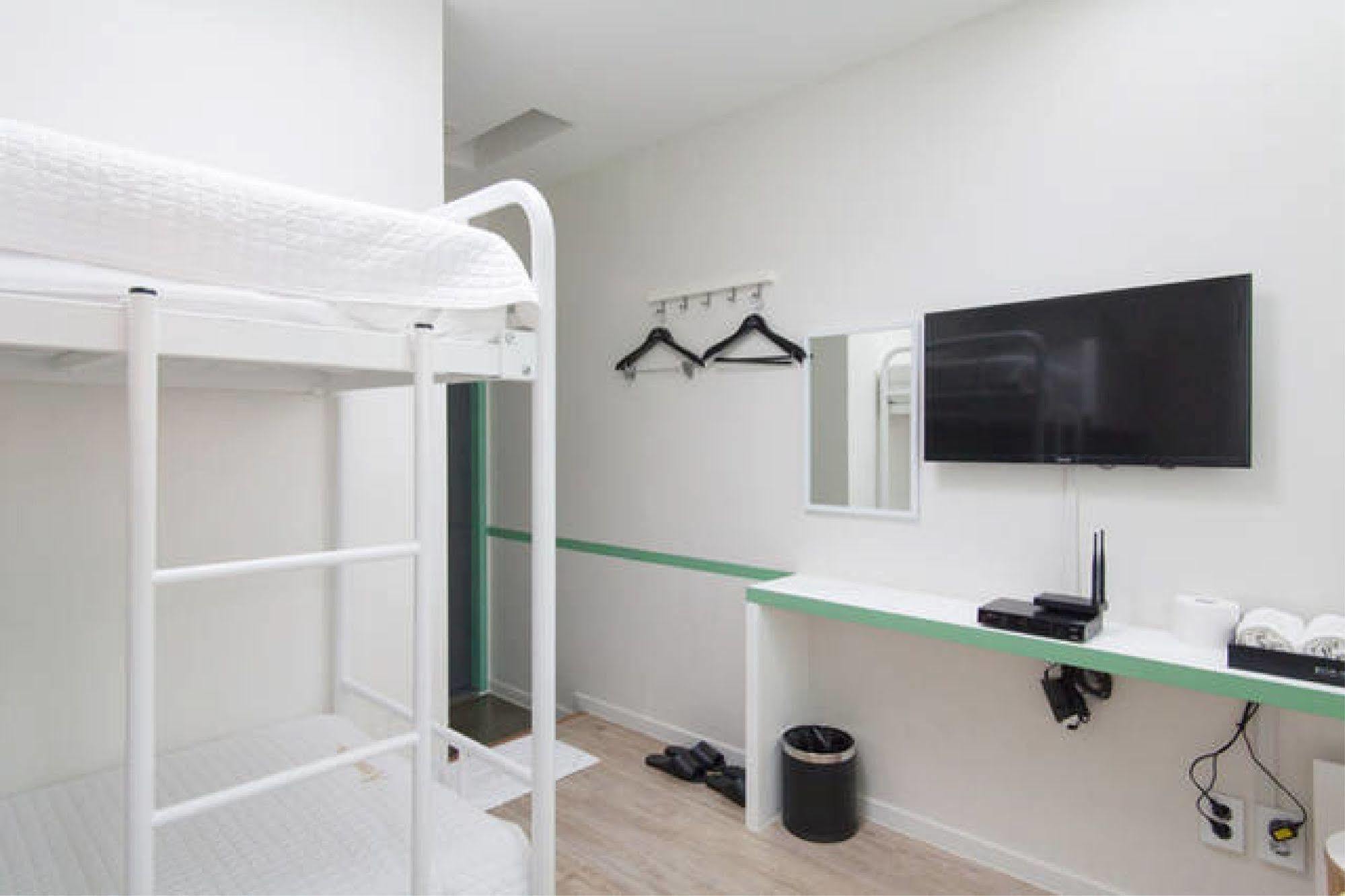 Starhostel Dongdaemun Suite Seoul Exterior photo