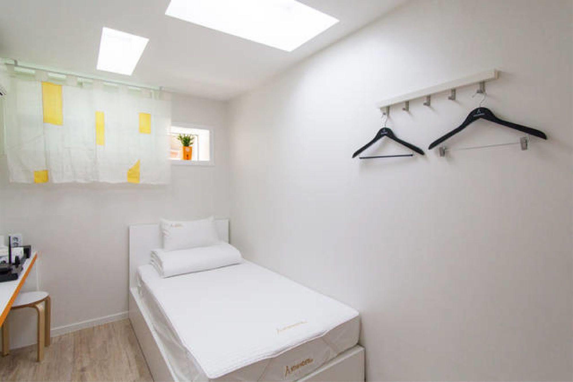 Starhostel Dongdaemun Suite Seoul Exterior photo