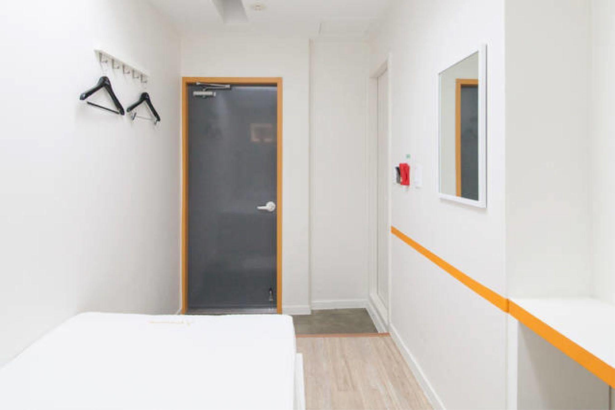 Starhostel Dongdaemun Suite Seoul Exterior photo